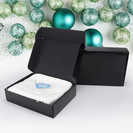Custom Packaging Materials for Sports Apparel and Accessories